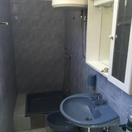 Ispod Smokve Appartement Pirovac